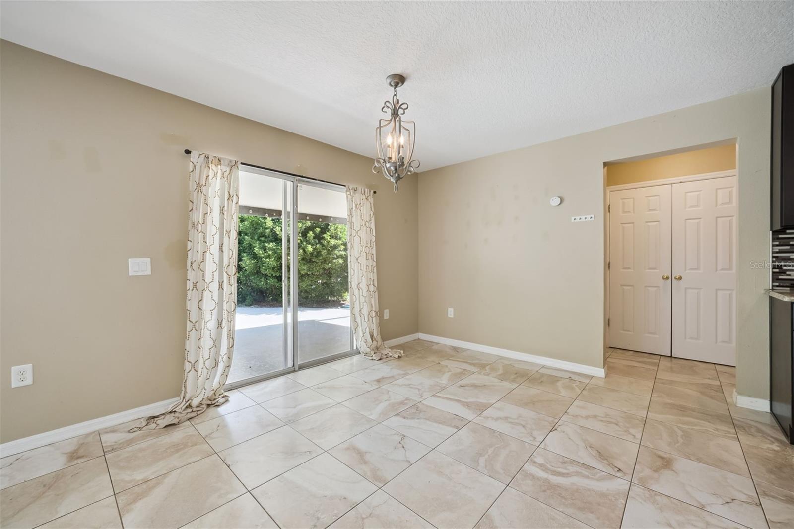5056 GANDROSS LN