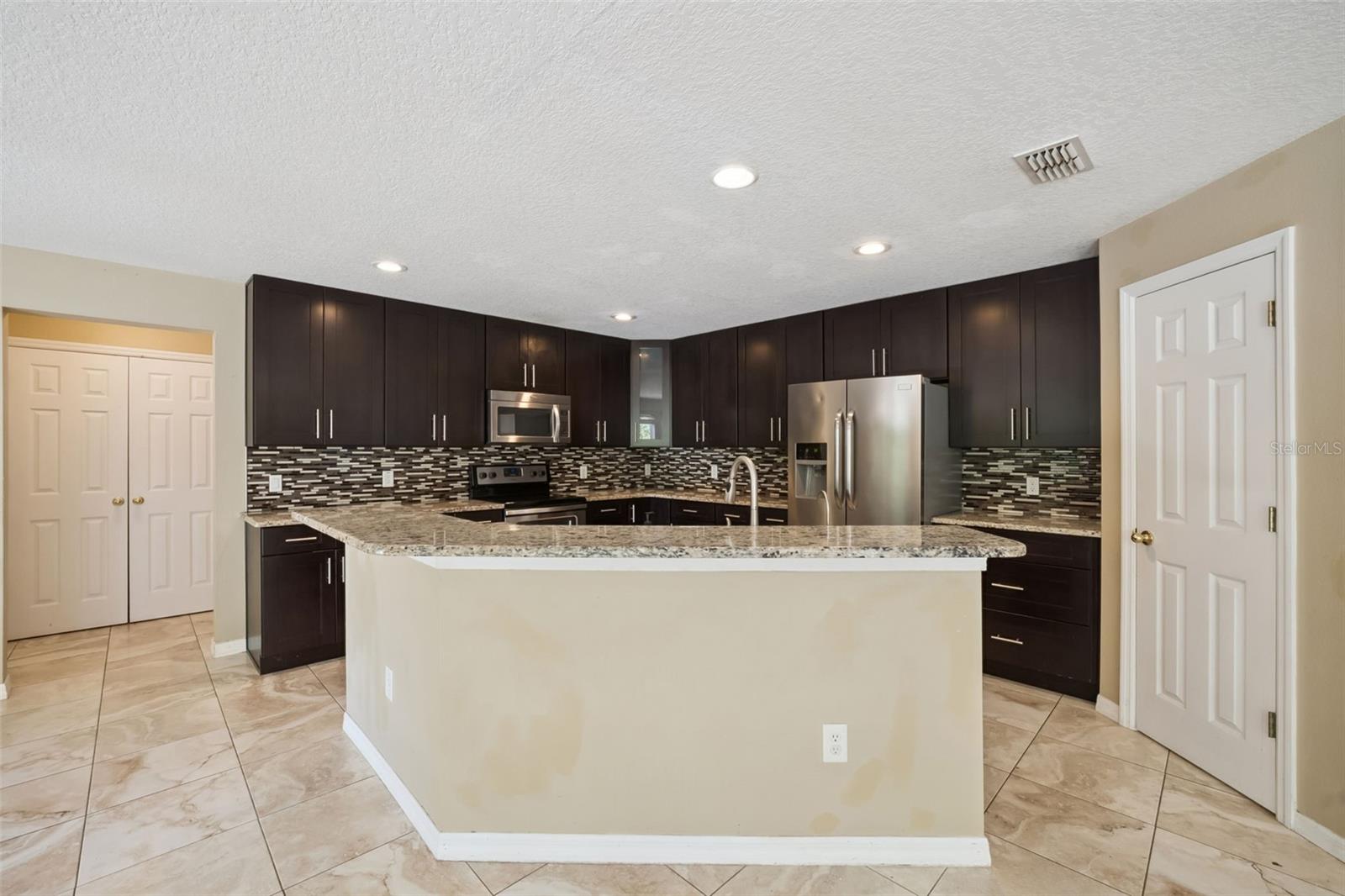 5056 GANDROSS LN