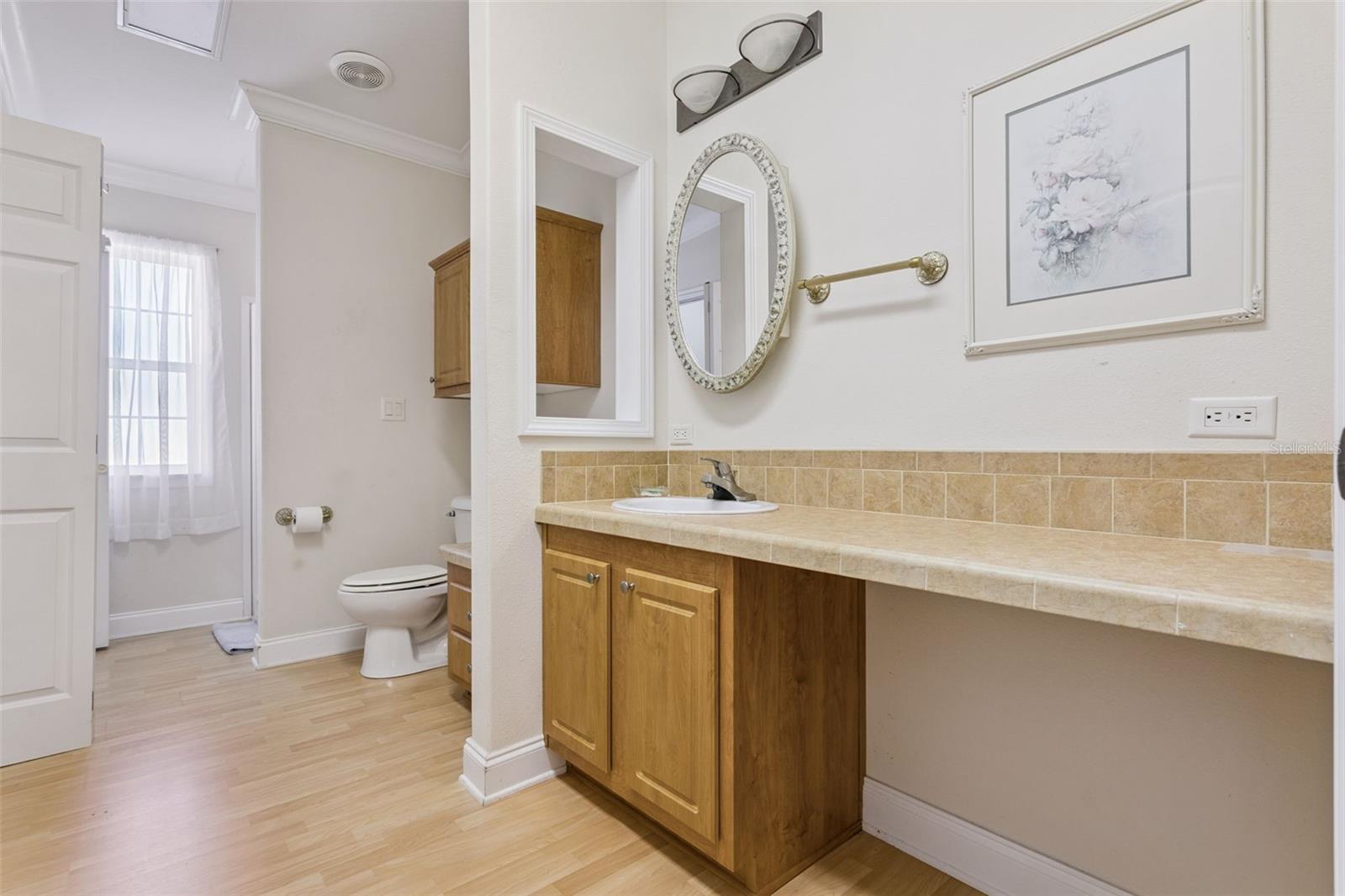 212 PALM MEADOWS DR