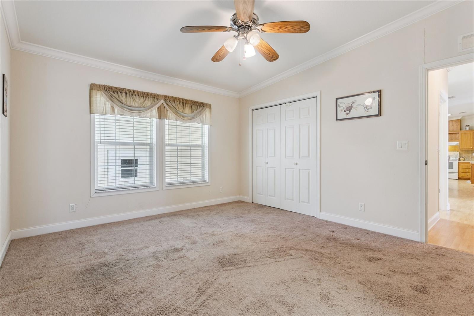 212 PALM MEADOWS DR