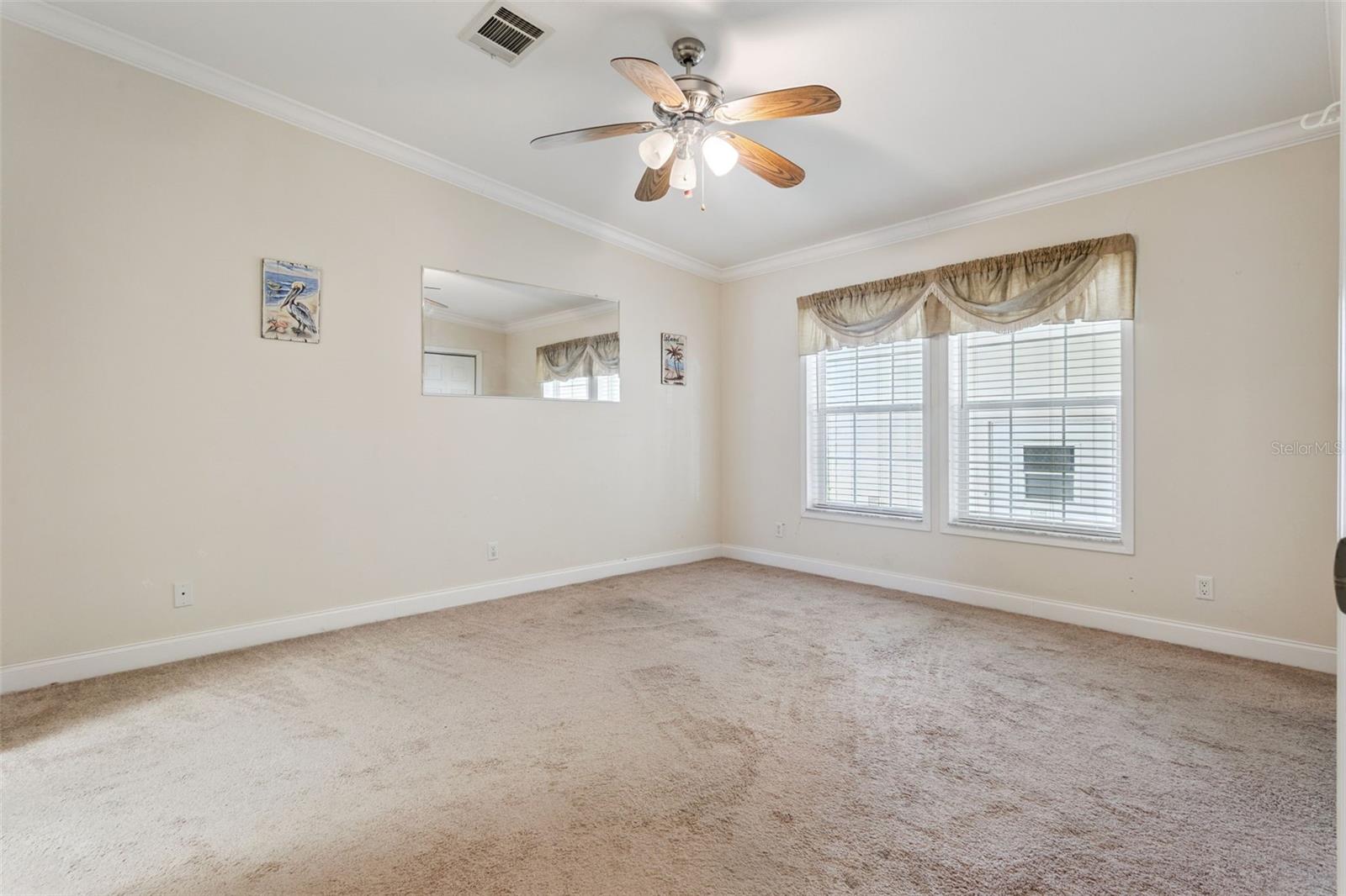 212 PALM MEADOWS DR