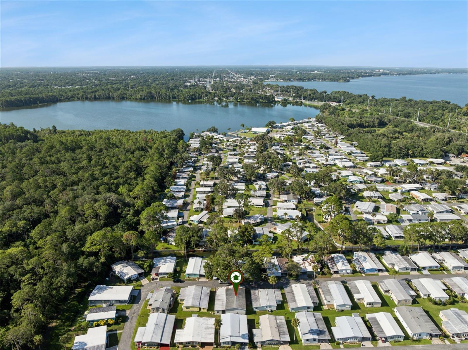 212 PALM MEADOWS DR