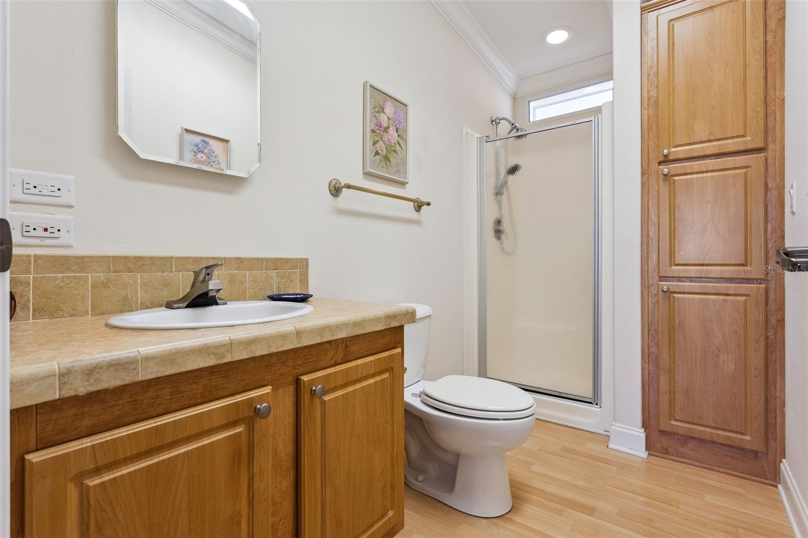 212 PALM MEADOWS DR