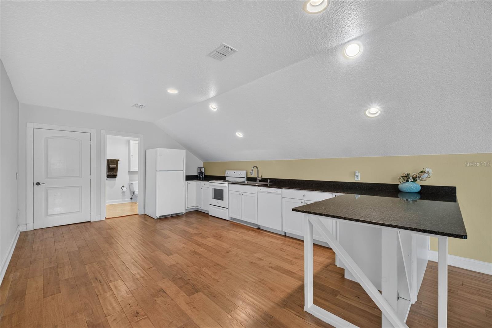 13342 W LAKE YALE RD