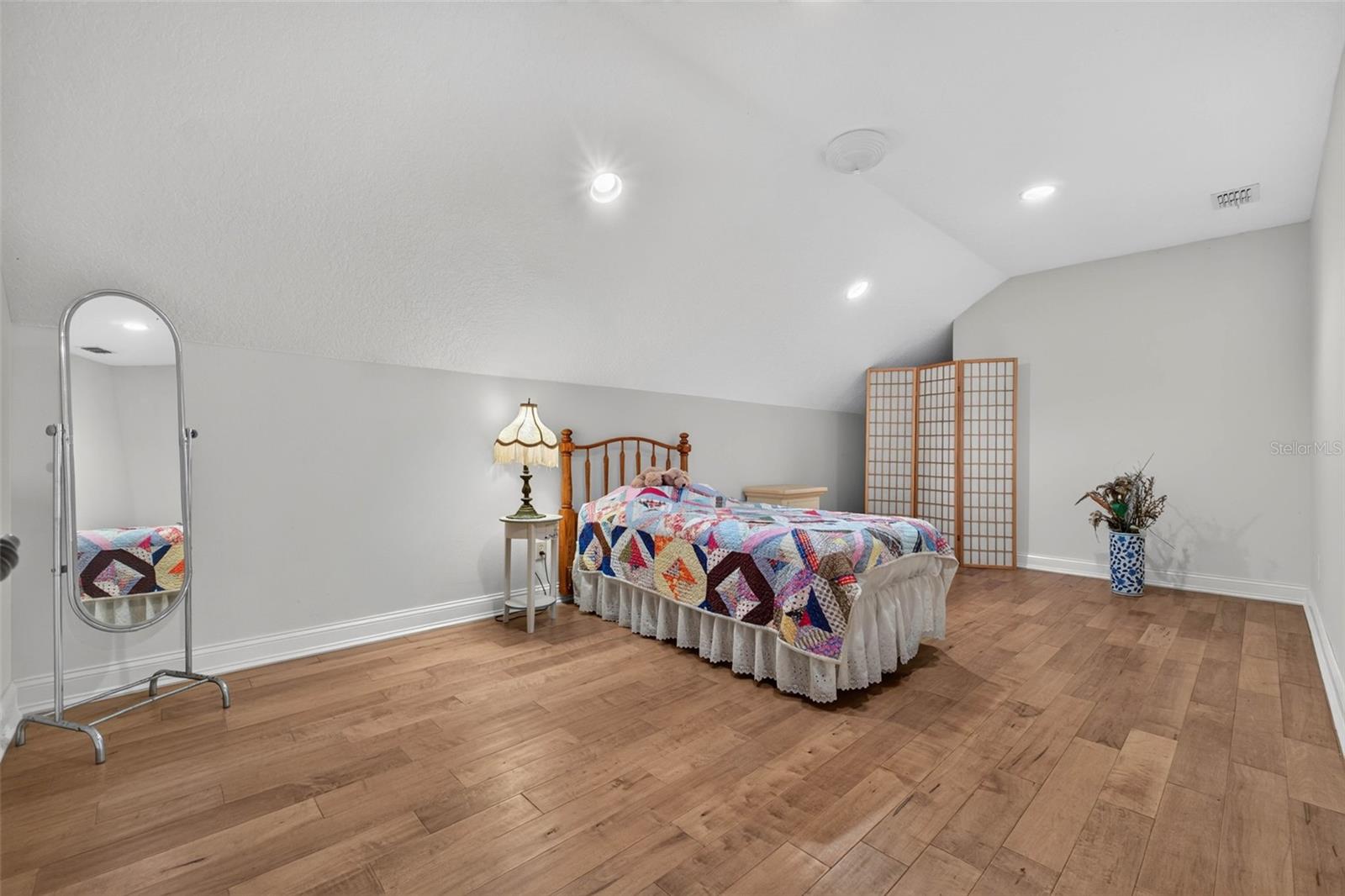 13342 W LAKE YALE RD