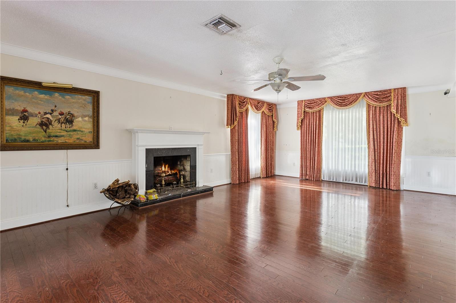 1505 E CROOKED LAKE DR