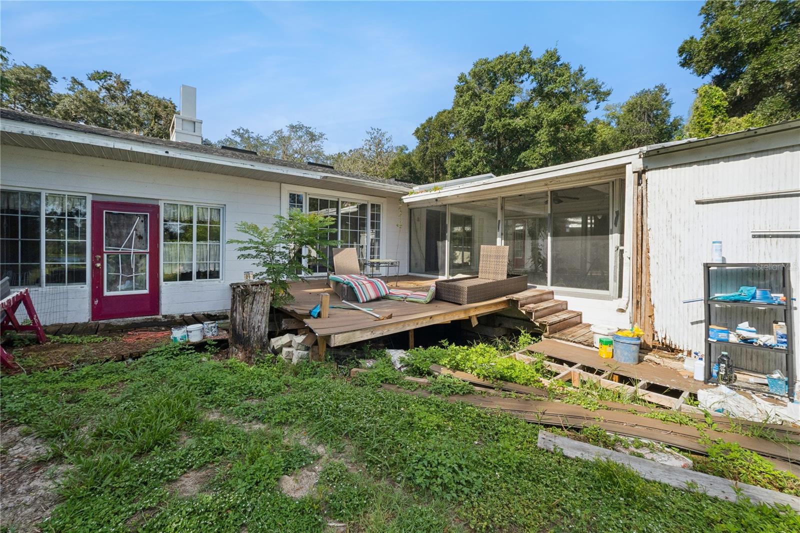 1505 E CROOKED LAKE DR