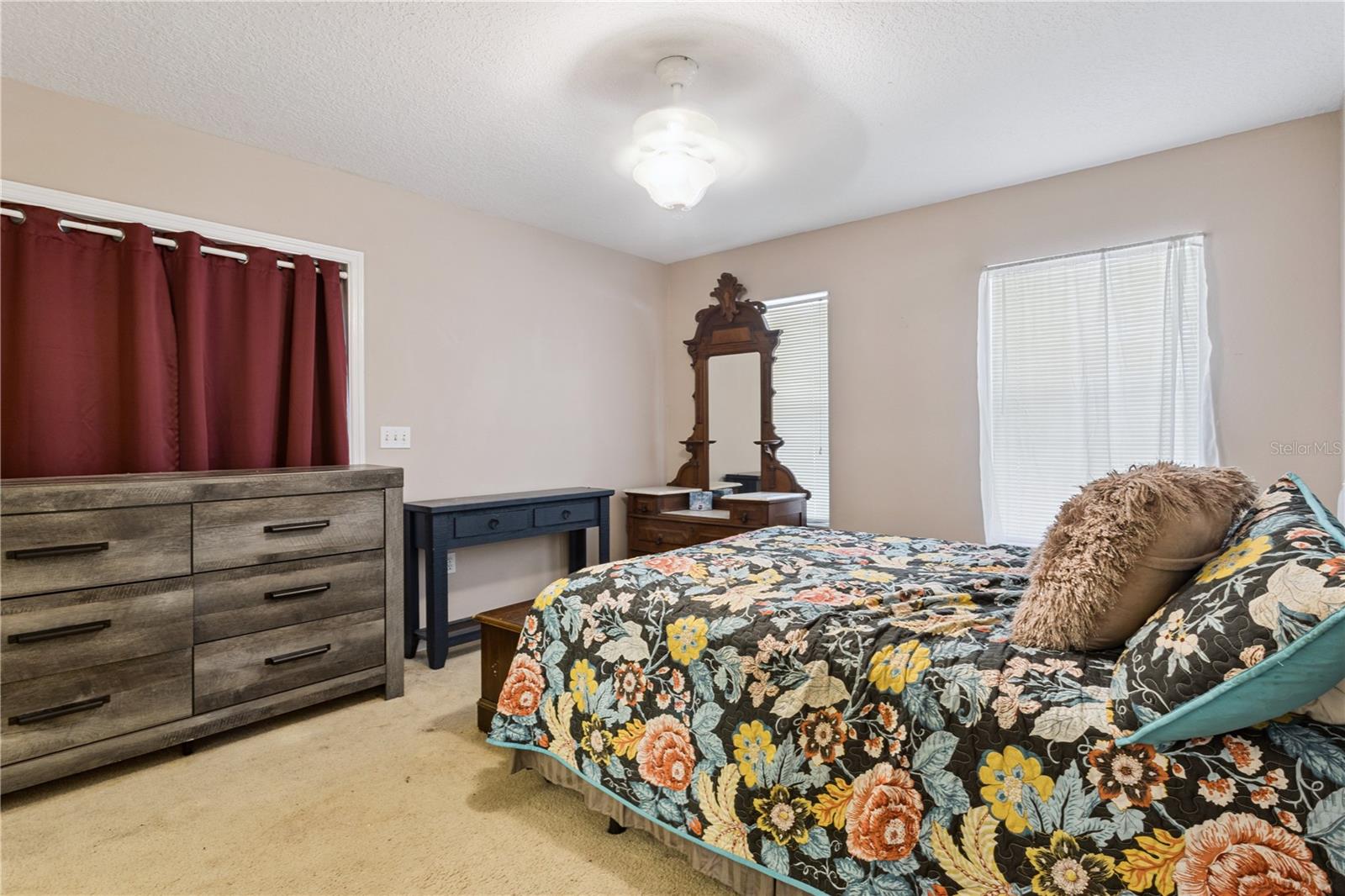 1505 E CROOKED LAKE DR