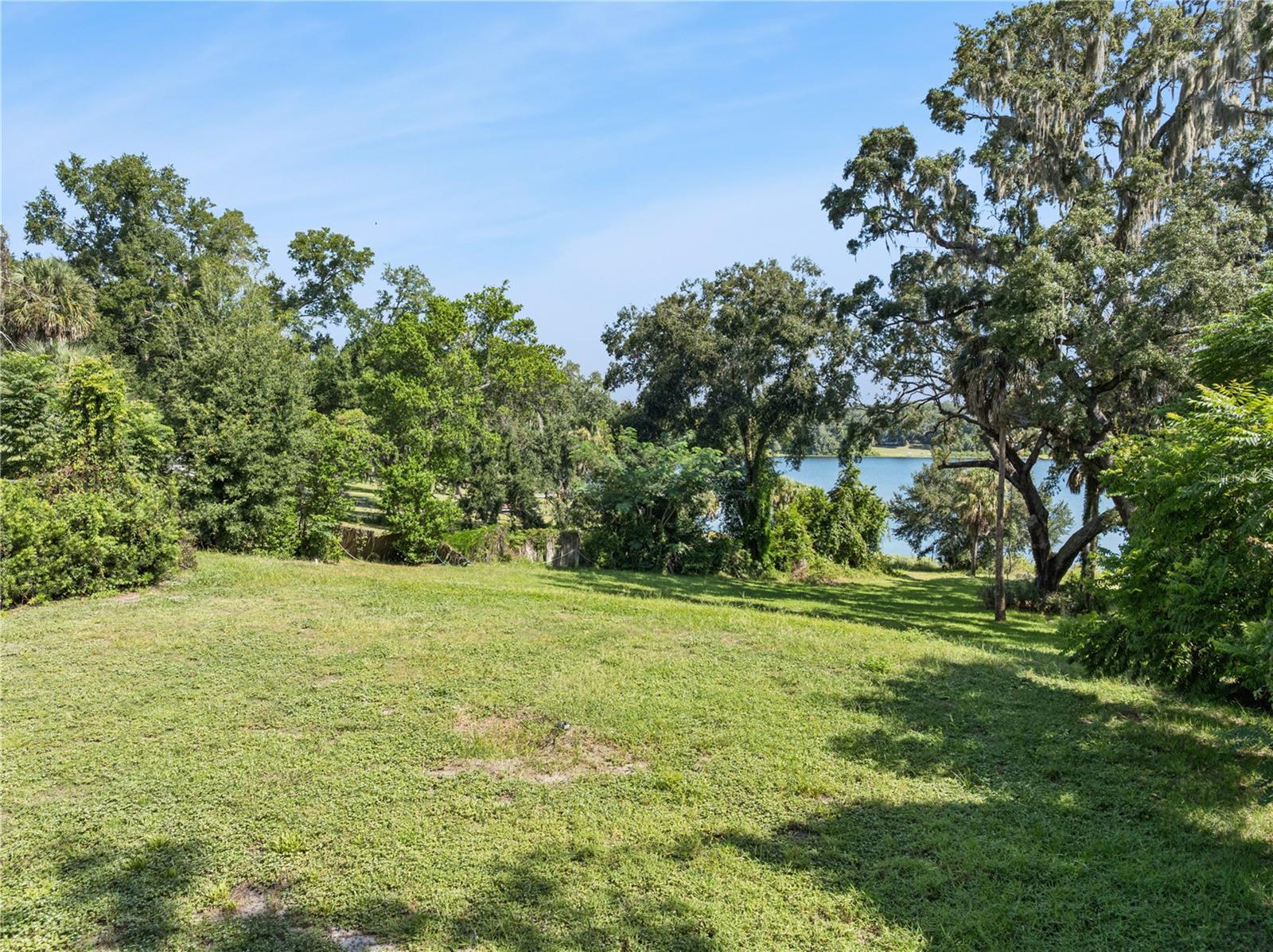 1505 E CROOKED LAKE DR