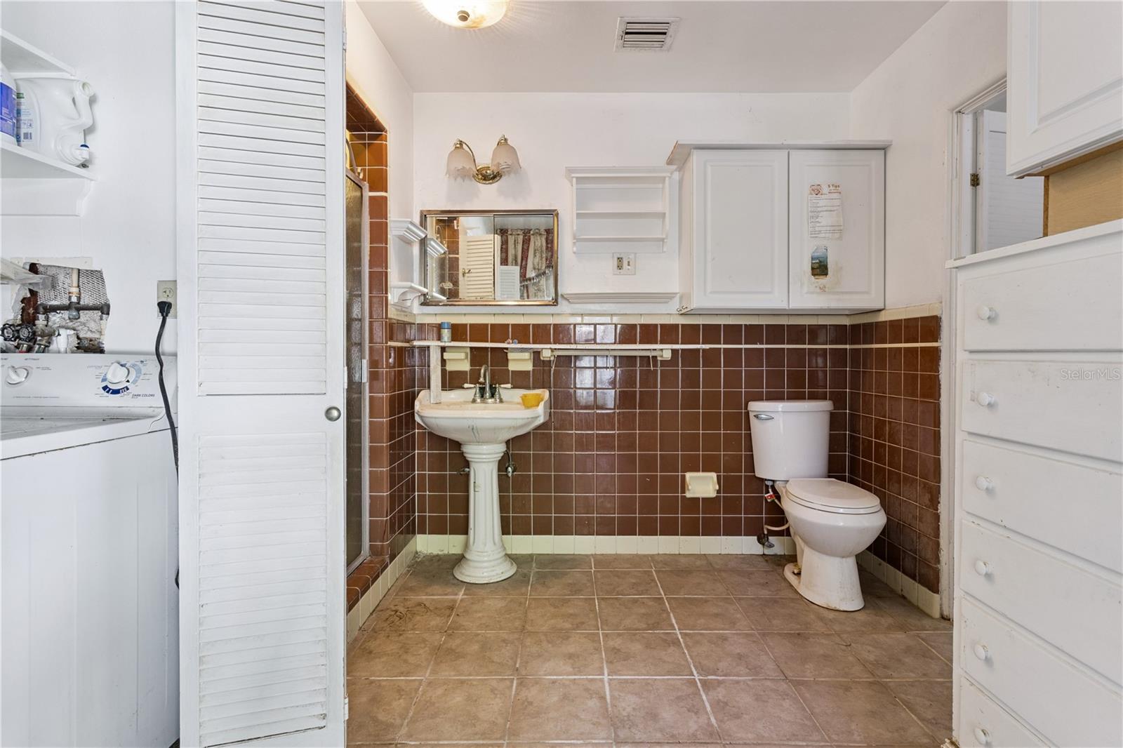 1505 E CROOKED LAKE DR