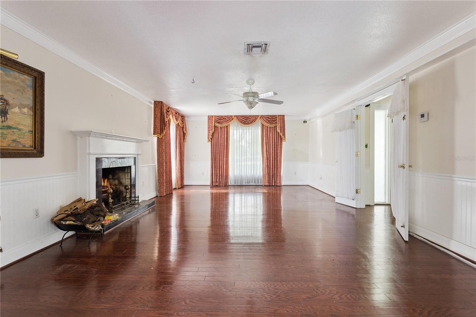 1505 E CROOKED LAKE DR