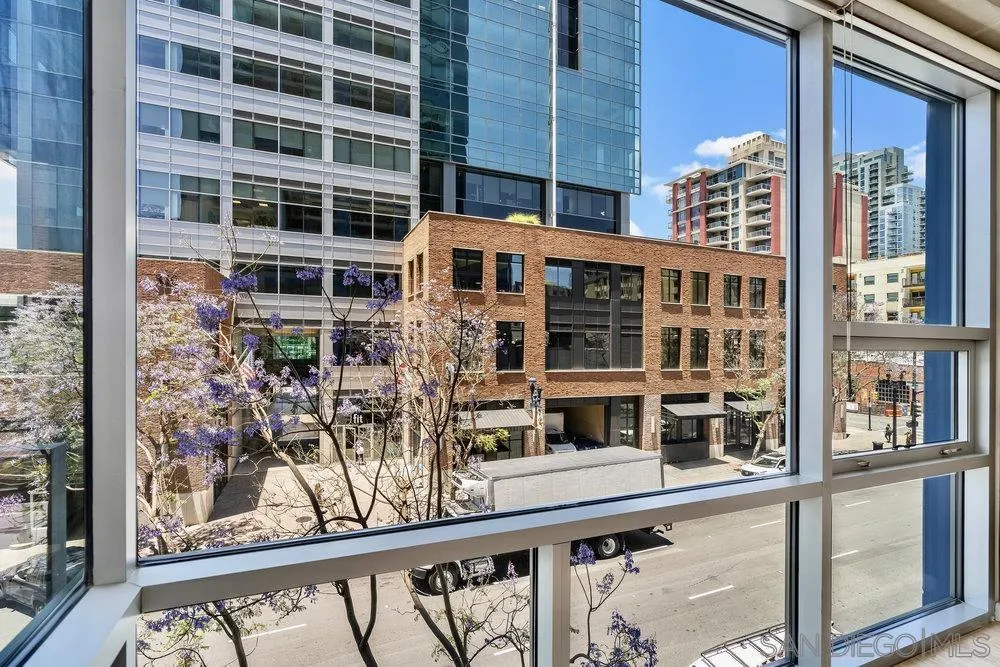 321 10th Ave Unit 306