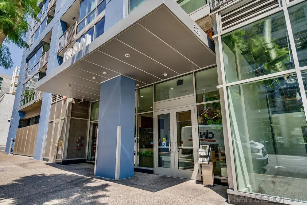 321 10th Ave Unit 306