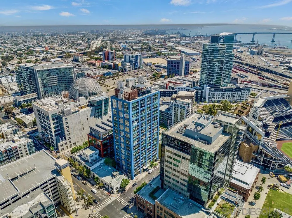 321 10th Ave Unit 306