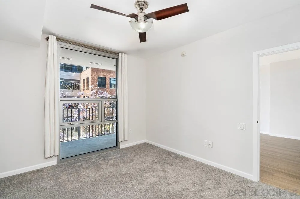 321 10th Ave Unit 306