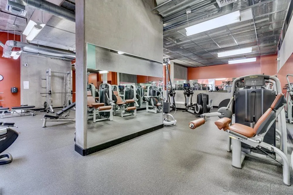 321 10th Ave Unit 306