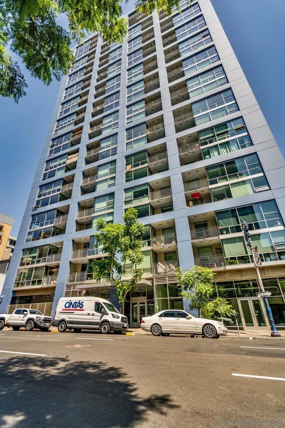 321 10th Ave Unit 306