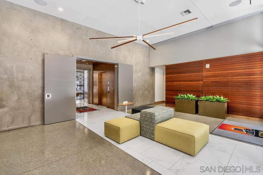 321 10th Ave Unit 306