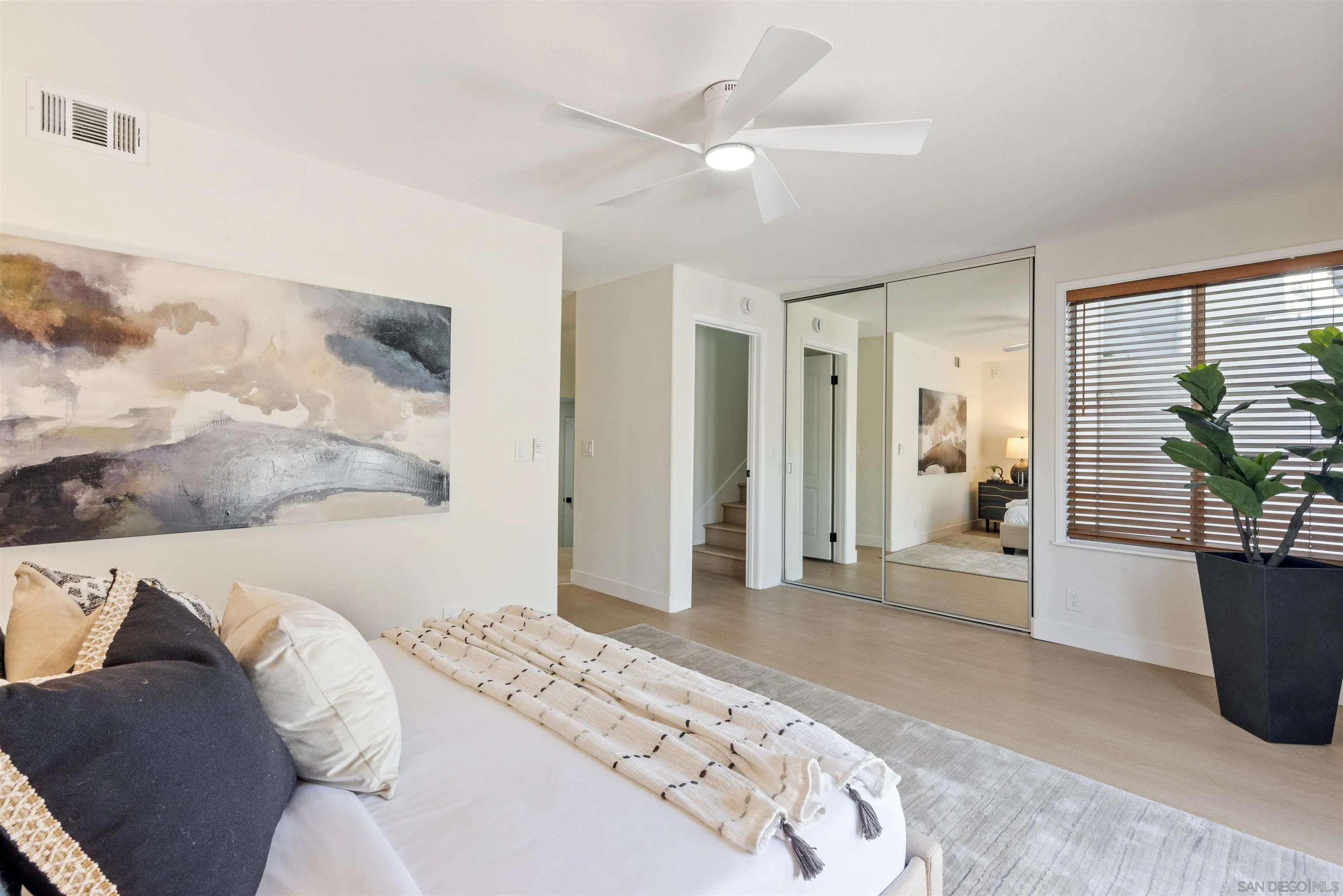 422 Rosecrans St. Unit 1