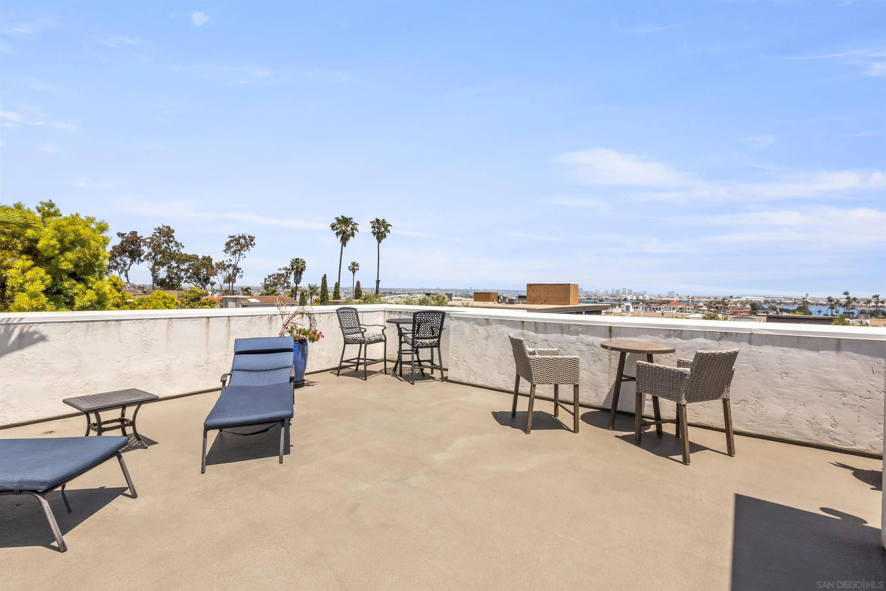 422 Rosecrans St. Unit 1