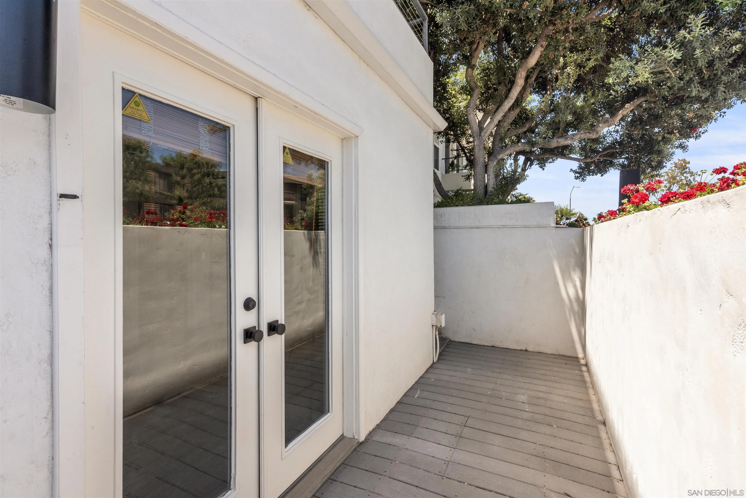 422 Rosecrans St. Unit 1