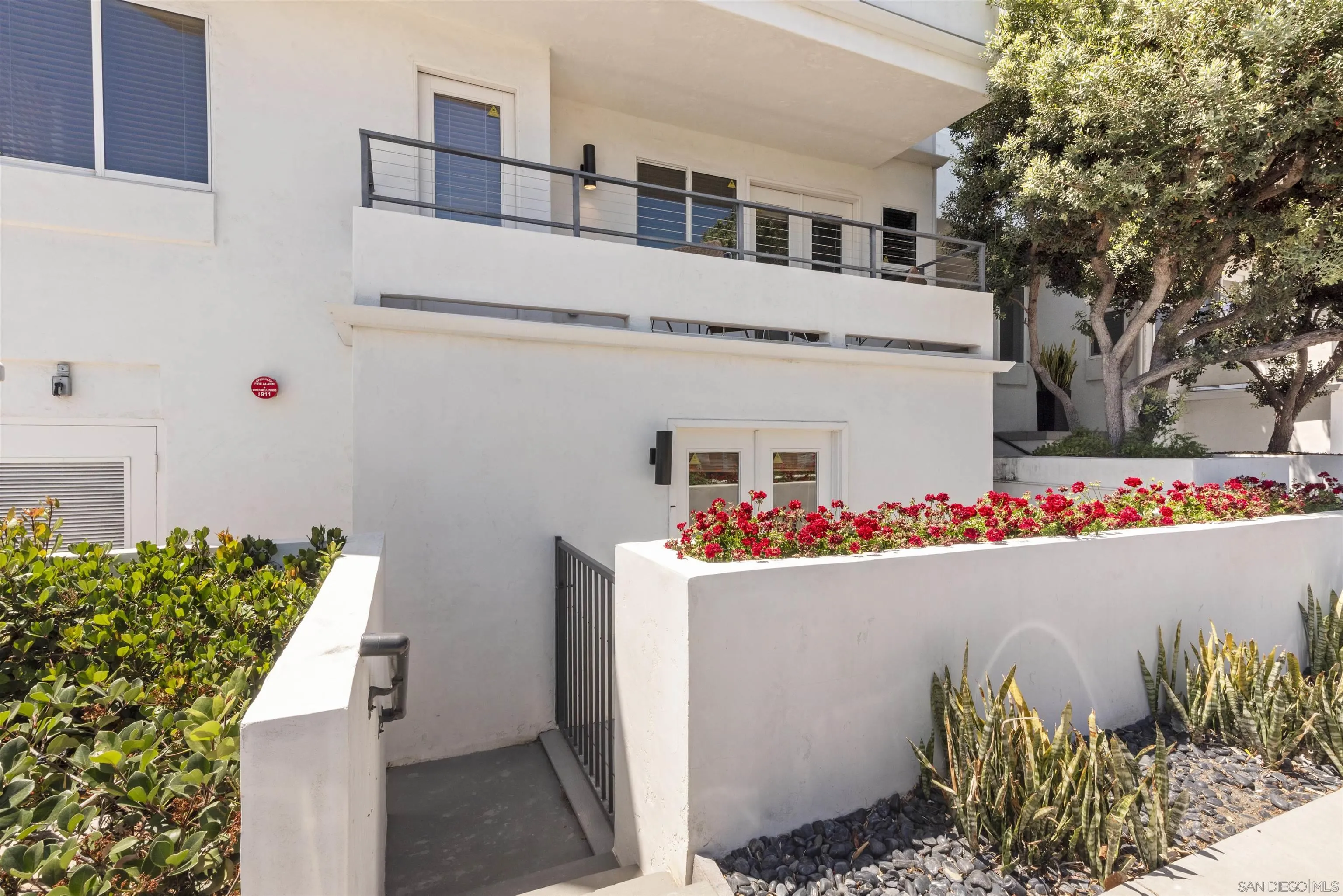 422 Rosecrans St. Unit 1