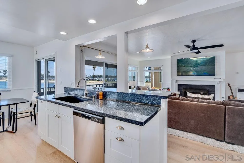 3536-40 Bayside Walk