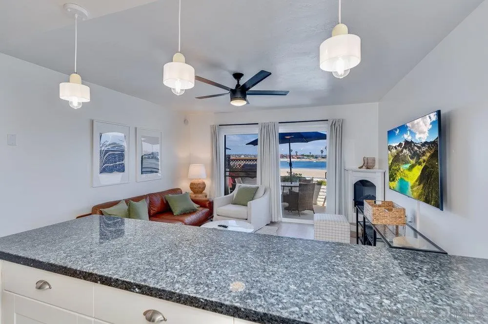 3536-40 Bayside Walk