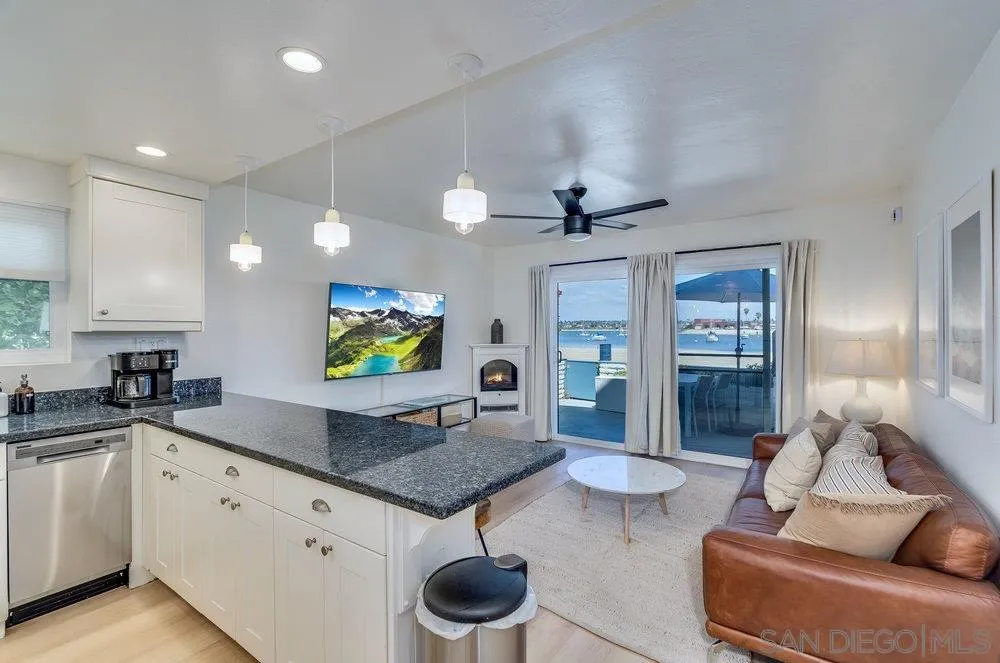 3536-40 Bayside Walk