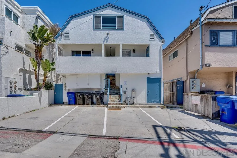 3536-40 Bayside Walk