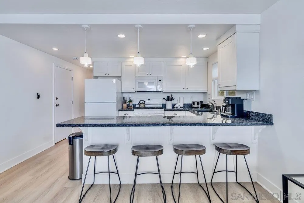 3536-40 Bayside Walk