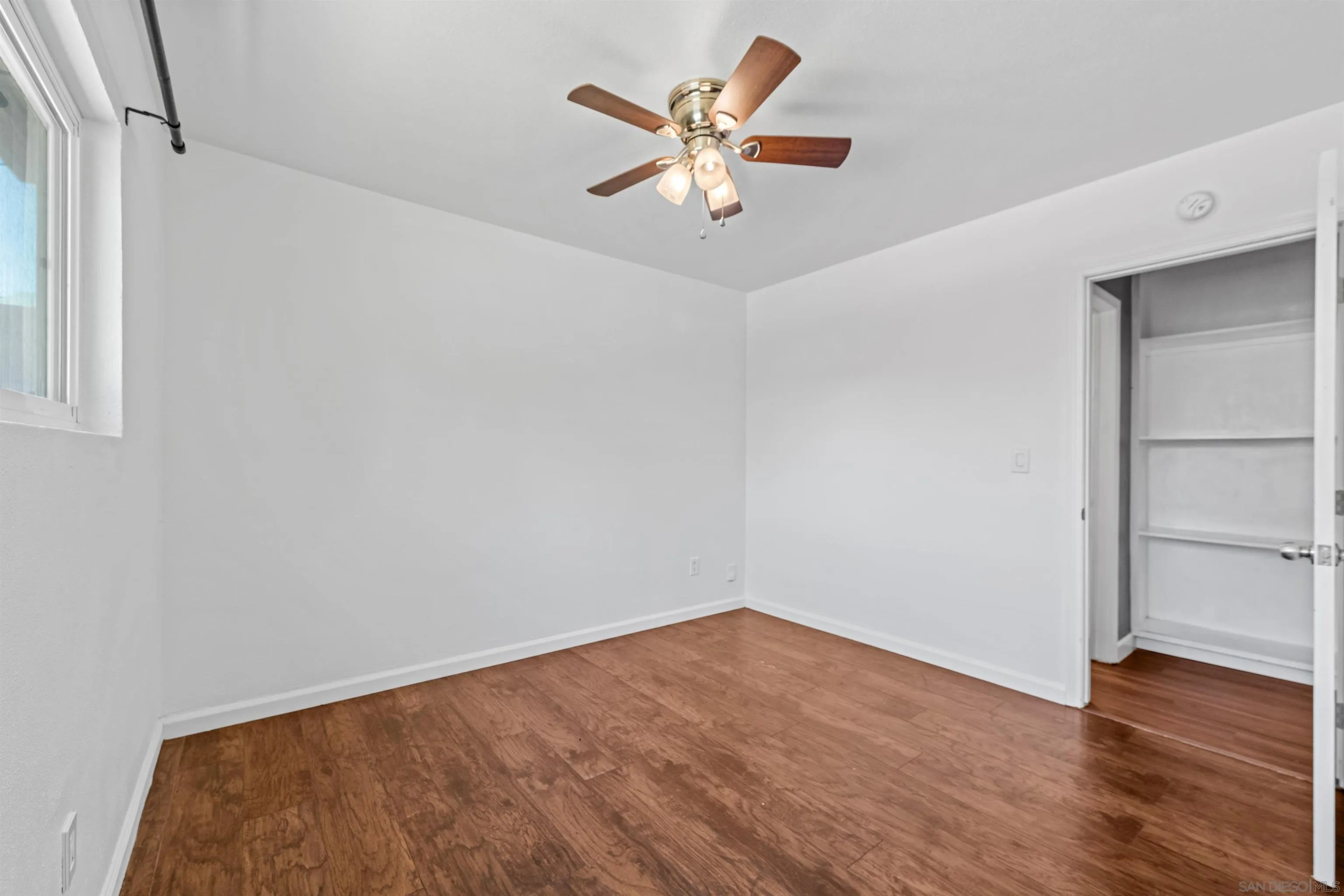 1610-12 Dahlia Avenue