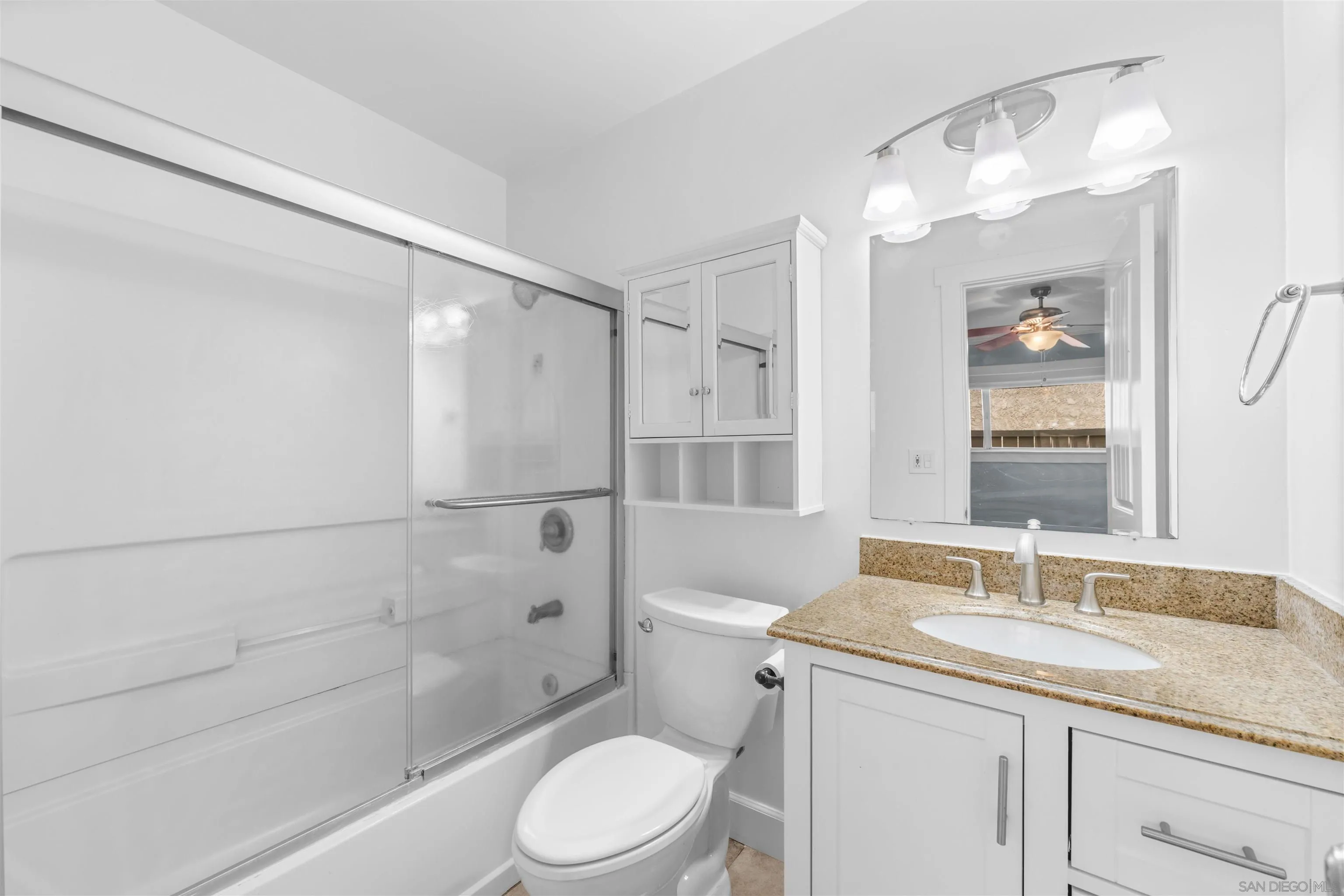 1740 Roosevelt Unit Apt B