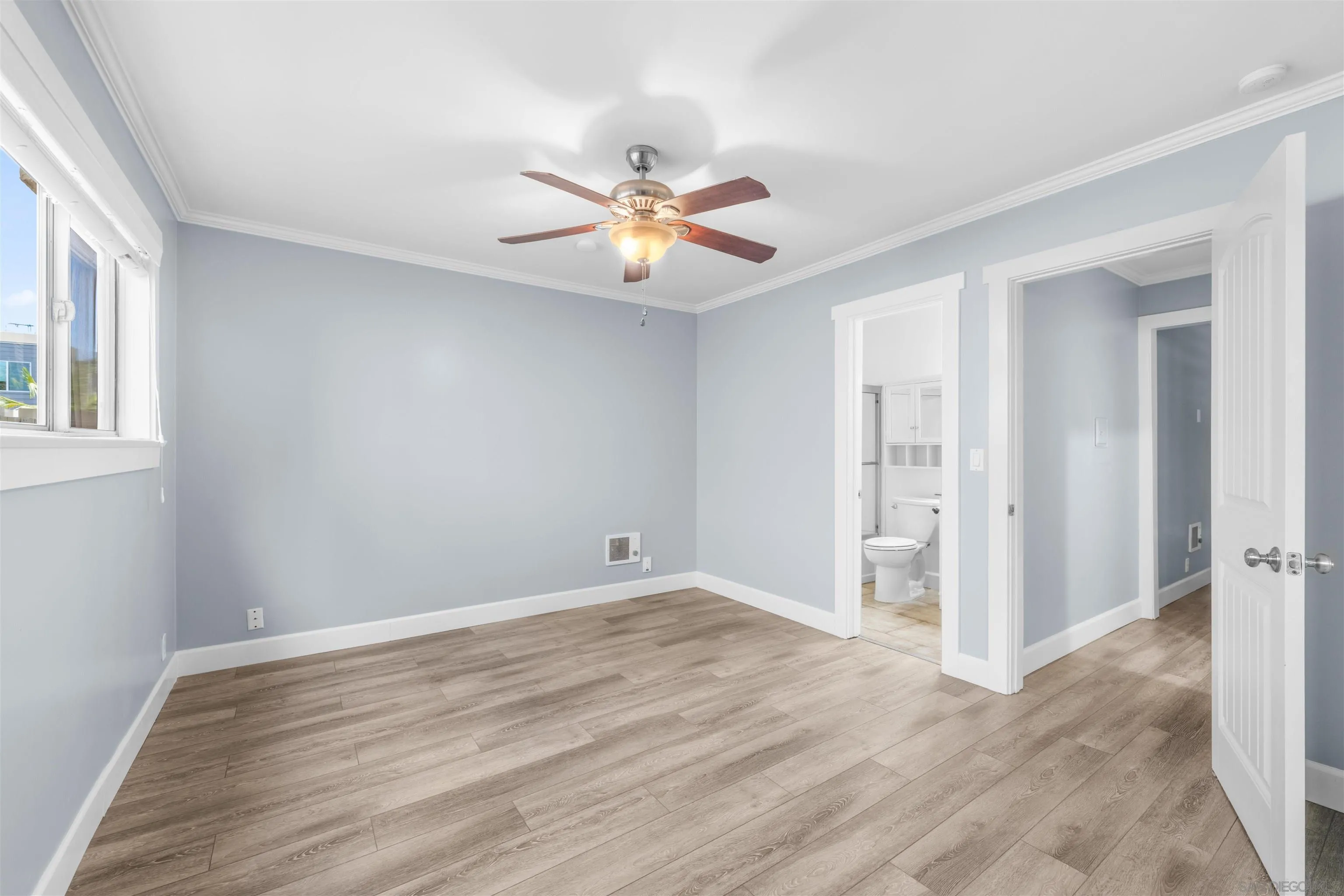 1740 Roosevelt Unit Apt B