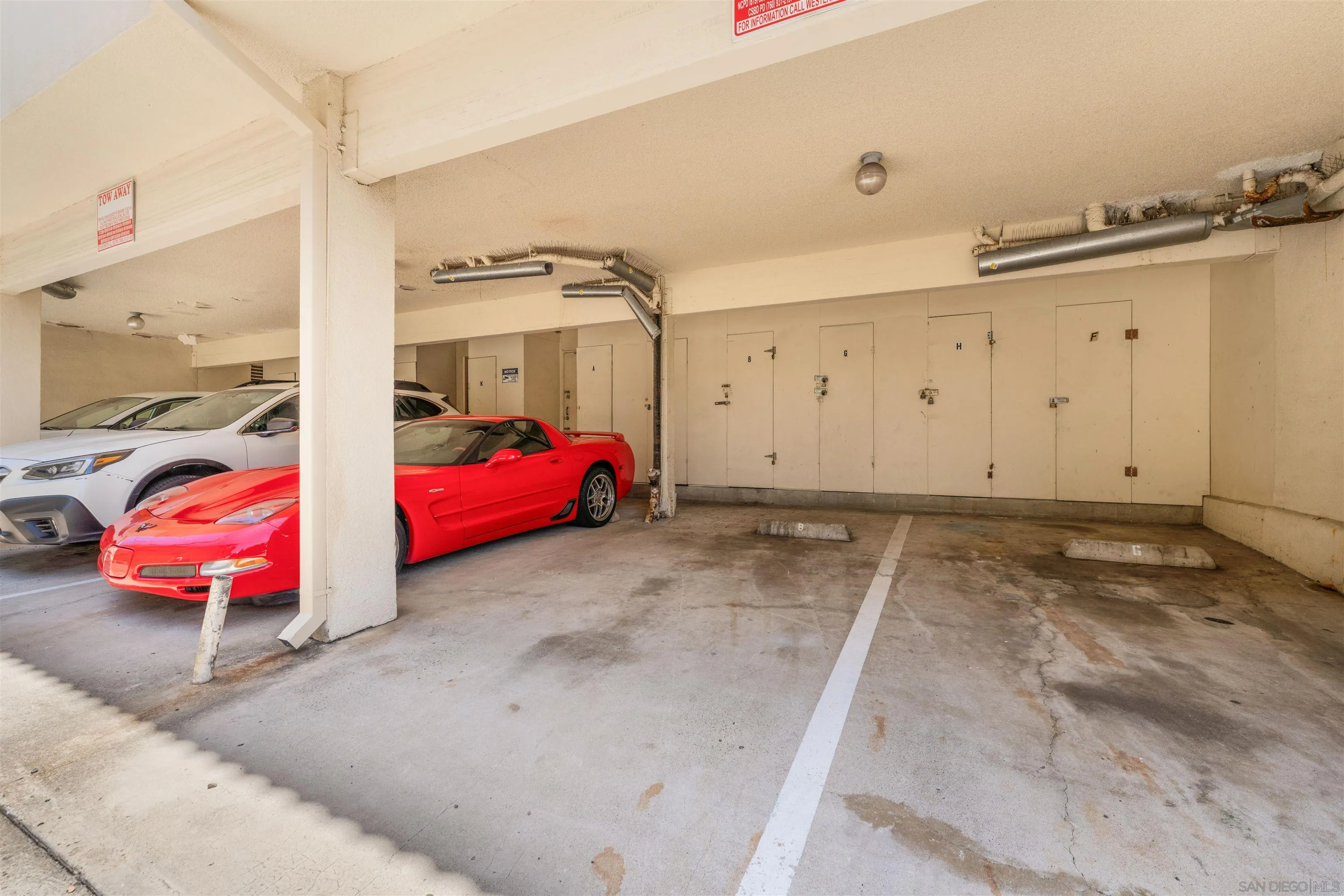 1740 Roosevelt Unit Apt B