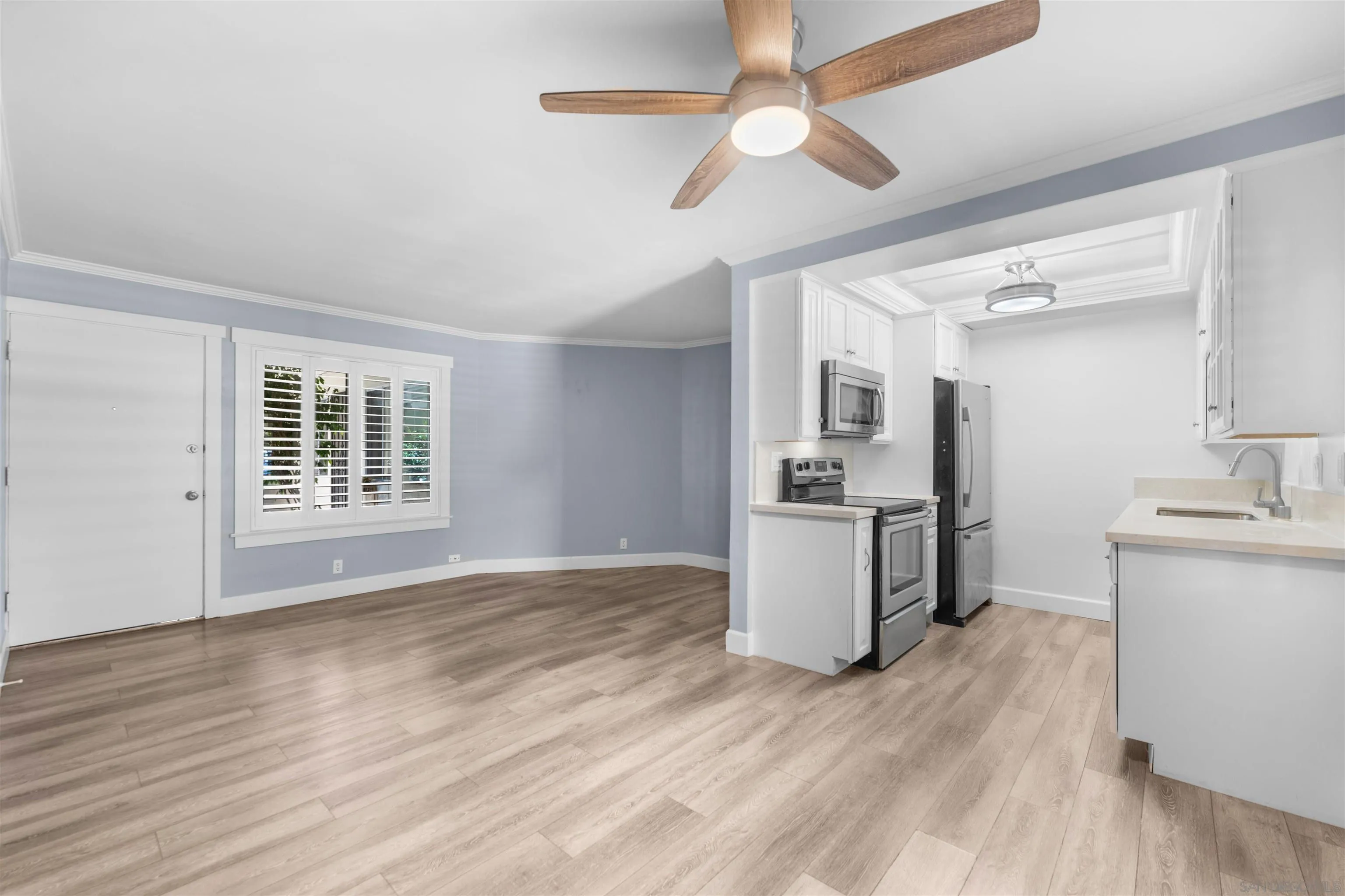 1740 Roosevelt Unit Apt B