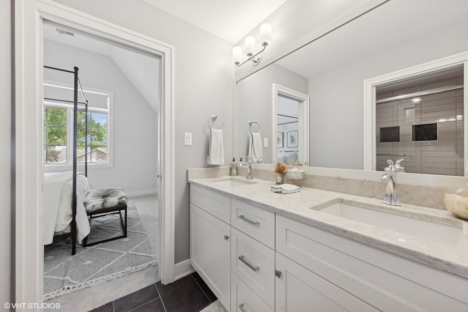 1036 S Ashland Avenue