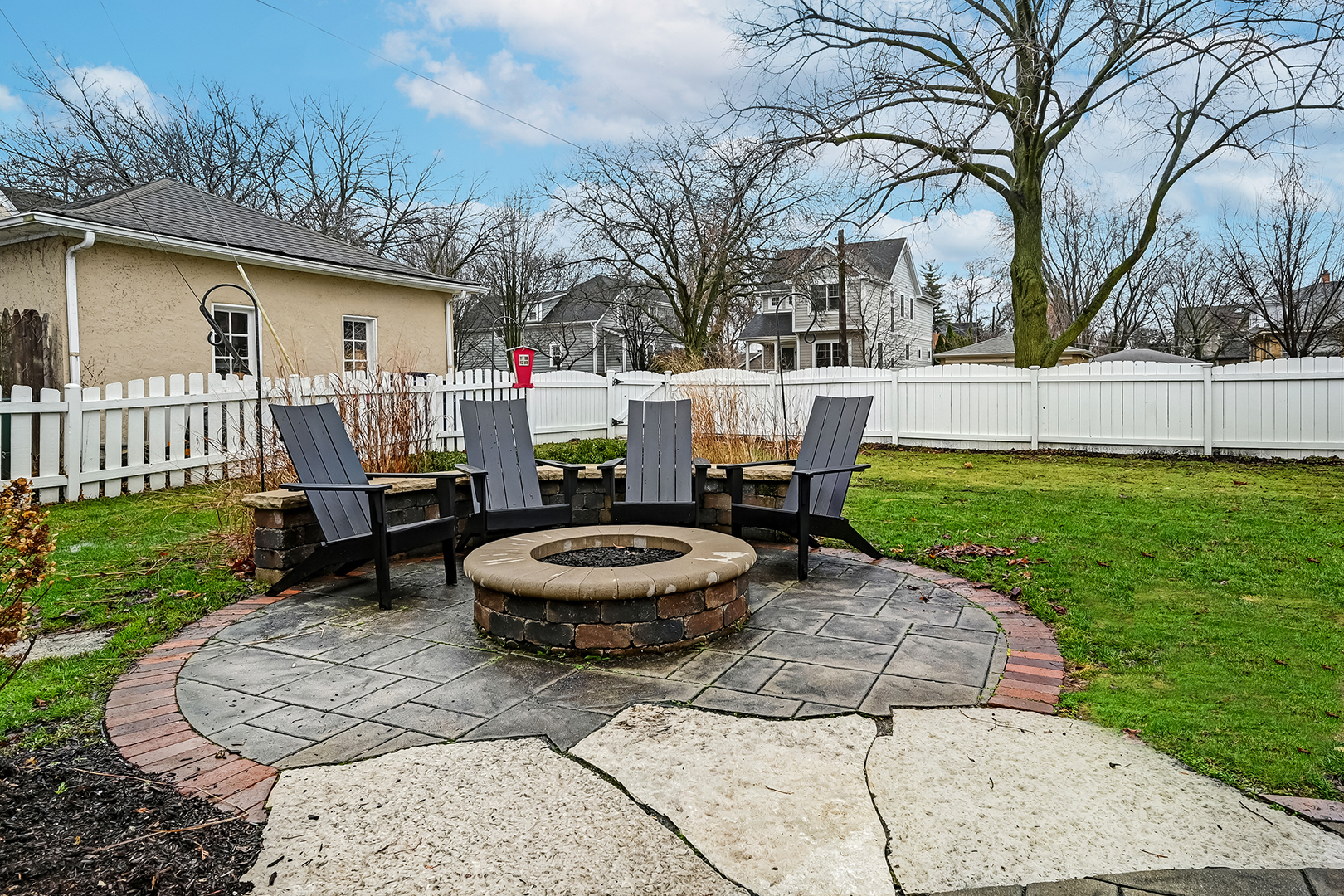 701 N Kensington Avenue