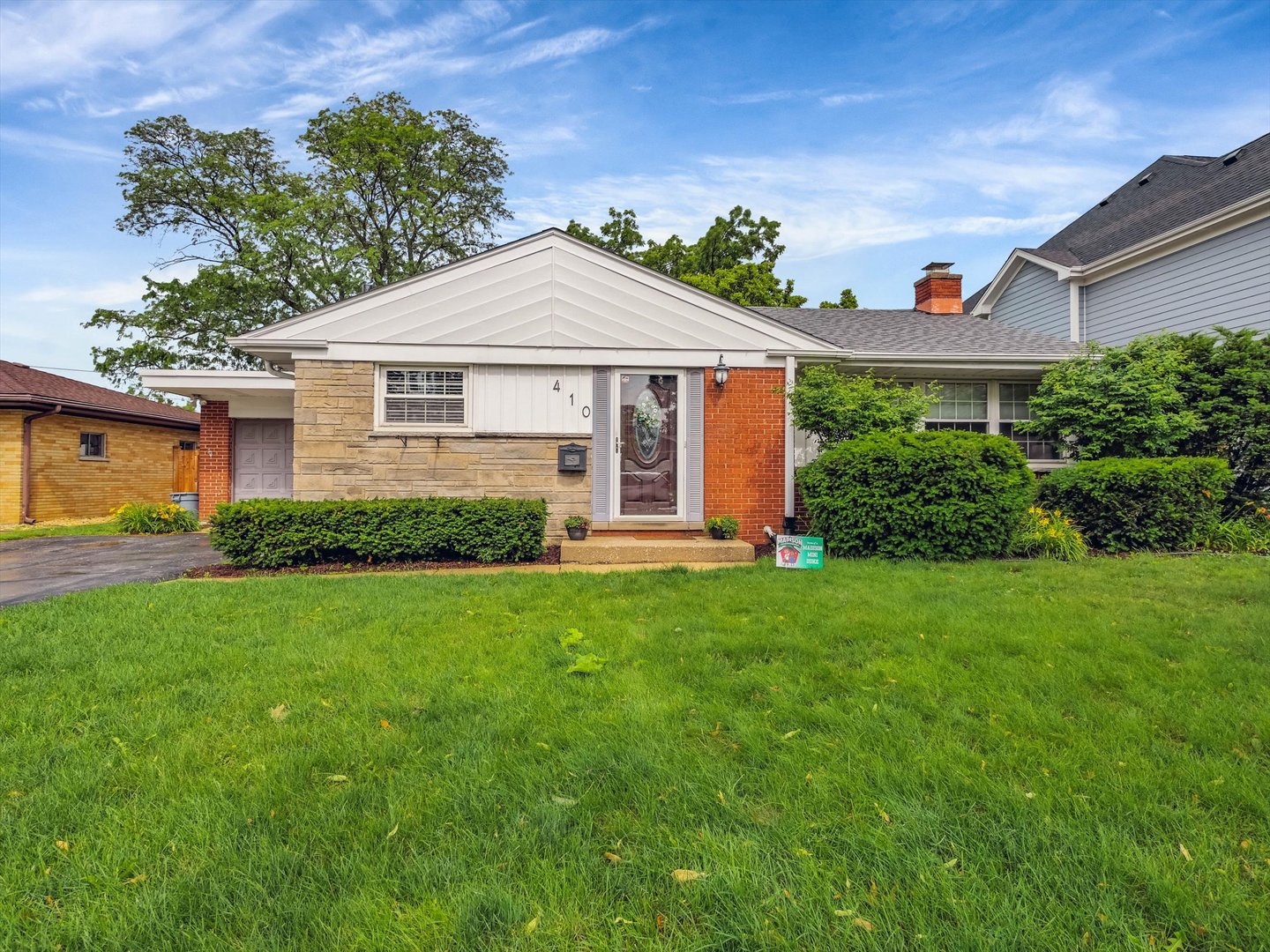 410 E HUNTINGTON Lane