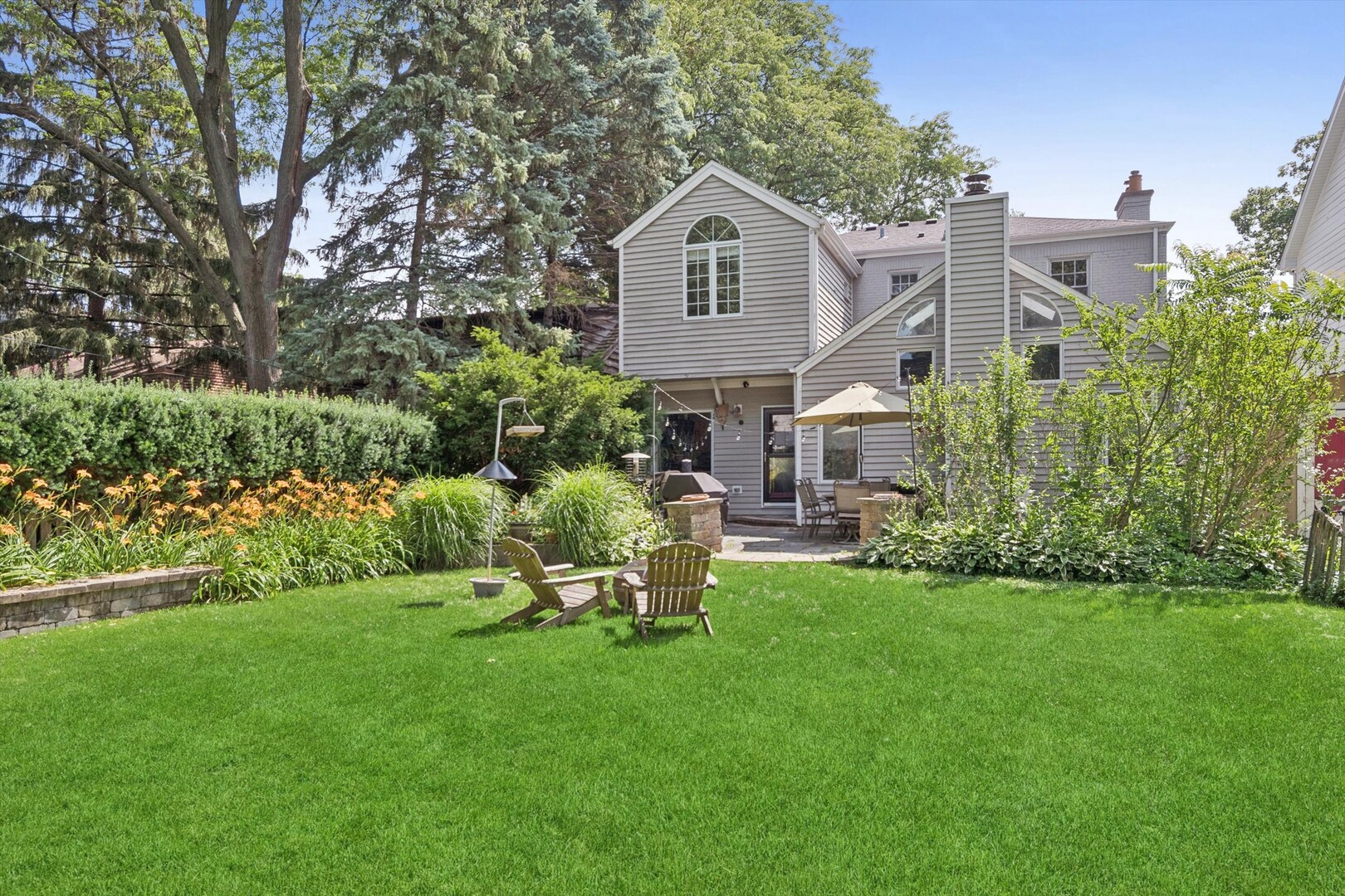 222 Leitch Avenue