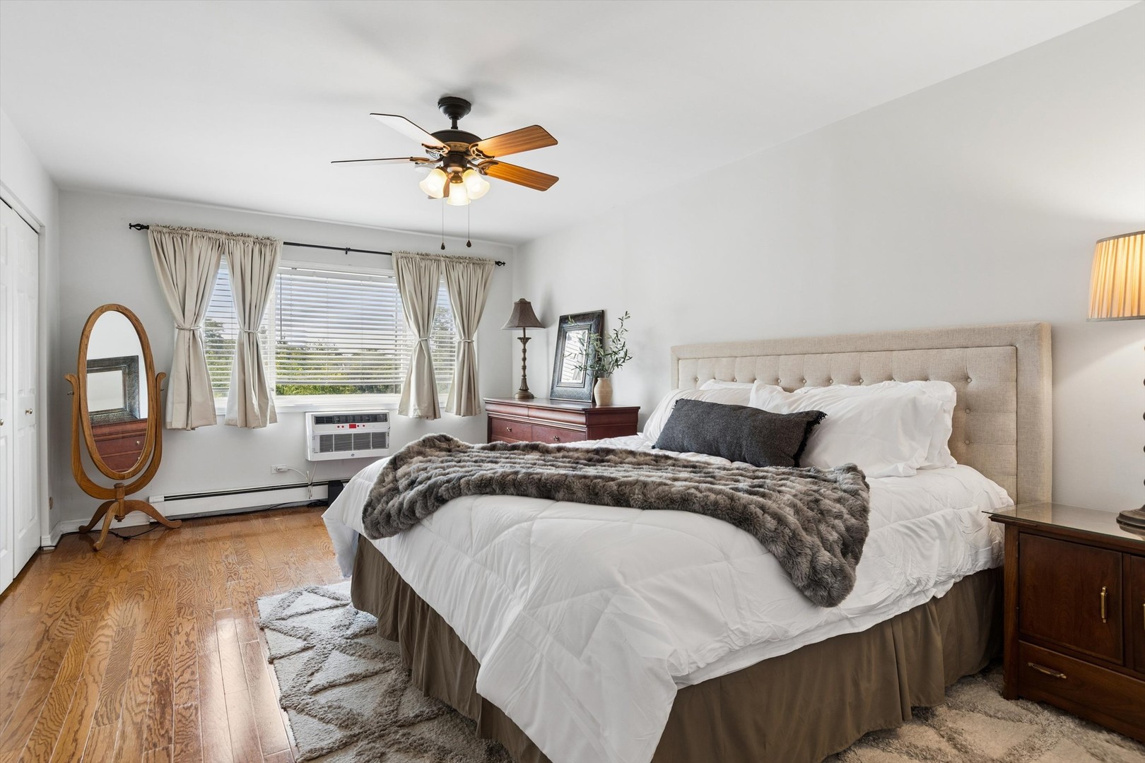 6670 S Brainard Avenue Unit: 409