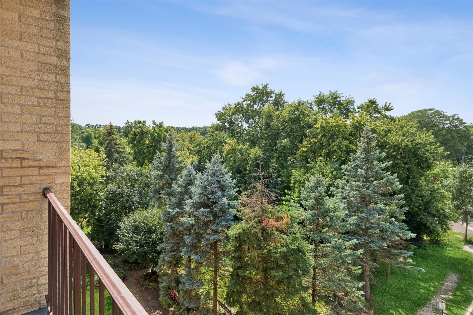 6670 S Brainard Avenue Unit: 409