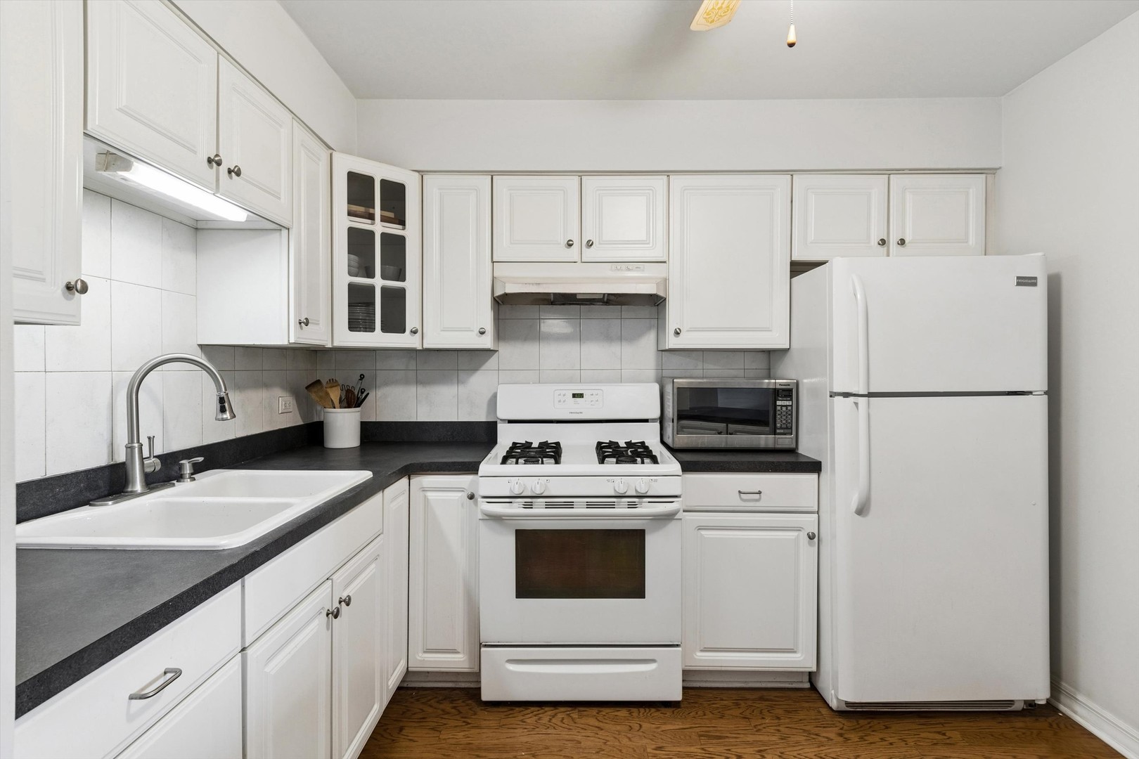 6670 S Brainard Avenue Unit: 409