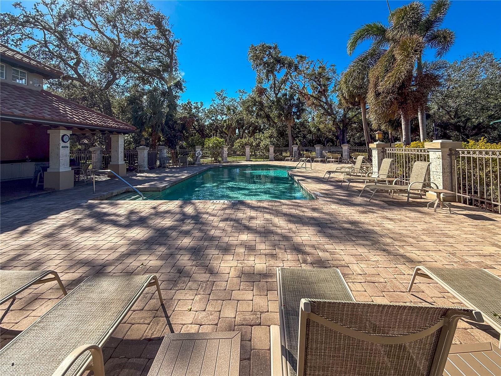 4854 SABAL LAKE CIR