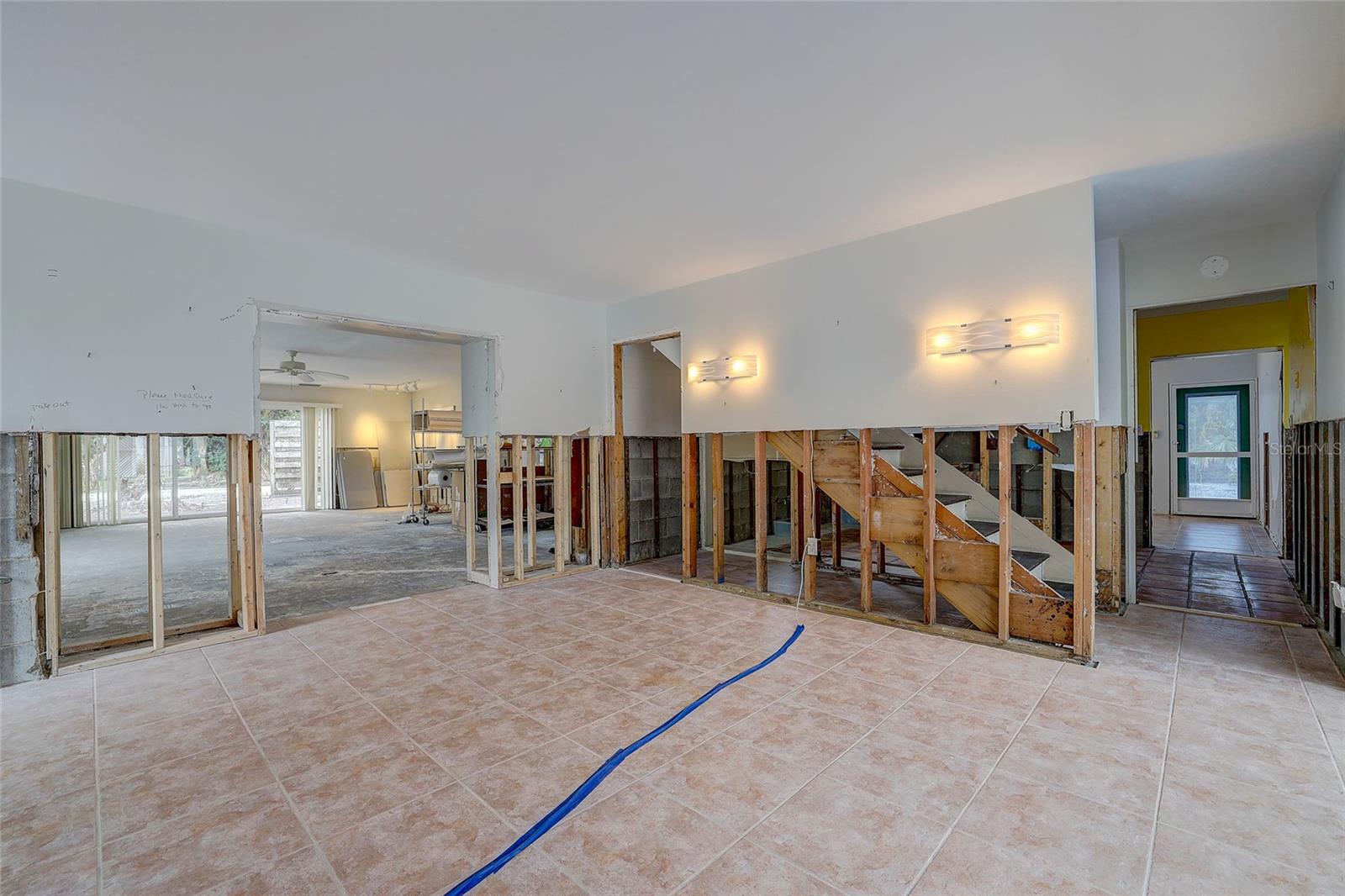 3712 SANDSPUR LN