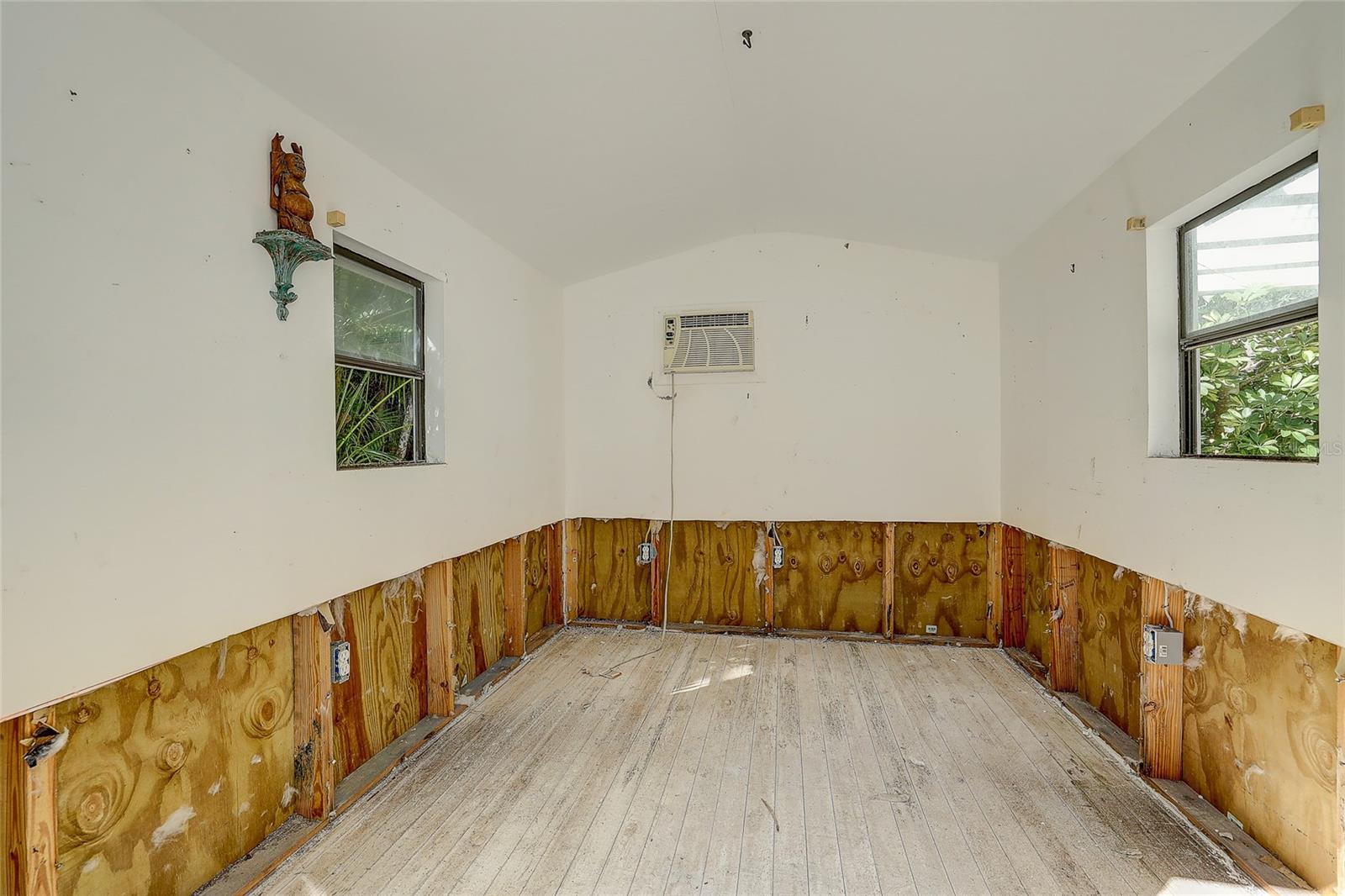 226 OGDEN ST