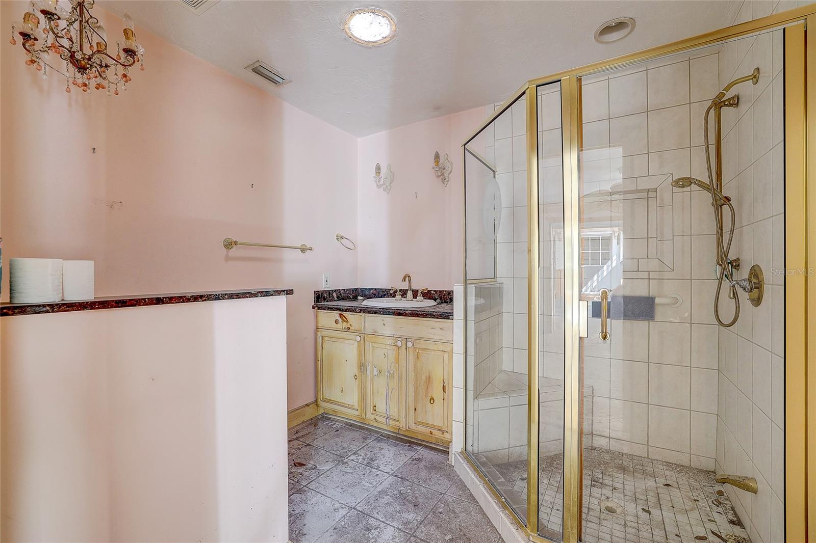 226 OGDEN ST