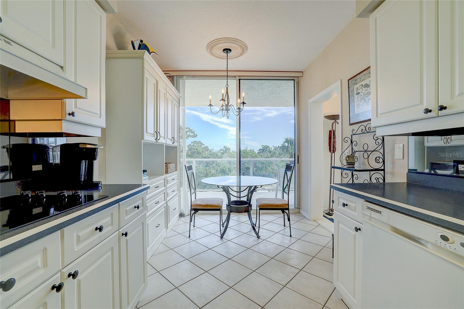 1800 BENJAMIN FRANKLIN DR #A202