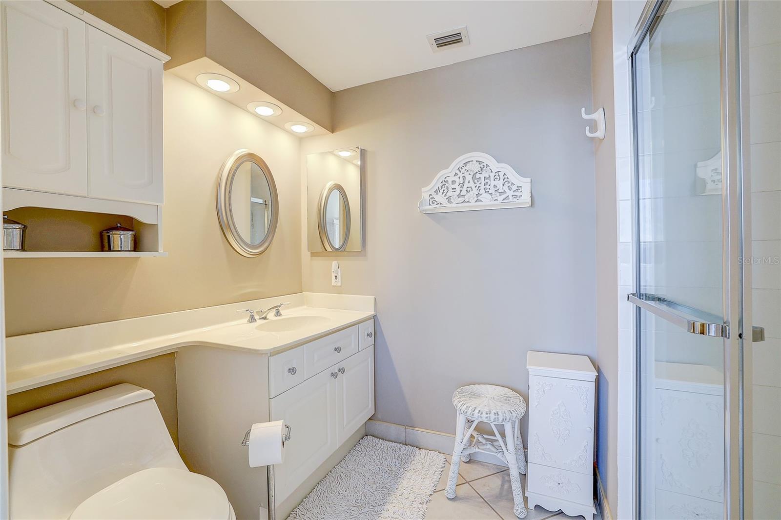 1800 BENJAMIN FRANKLIN DR #A202