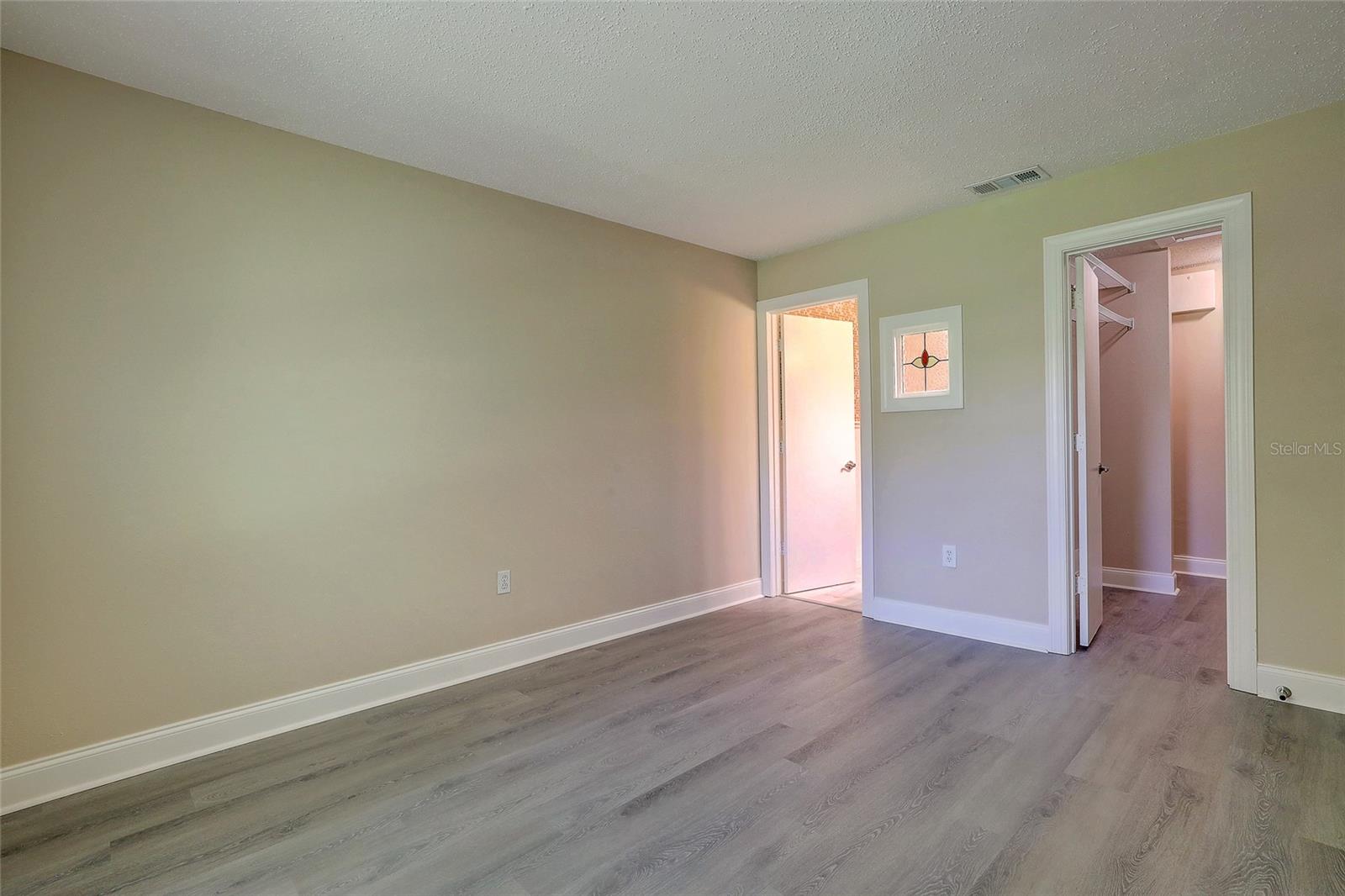 4625 SUMMERWIND DR #13